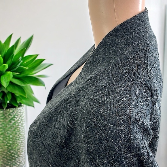 H&M Basic Charcoal Gray Mohair Ribbed Shrug Cardigan - Picture 7 of 15